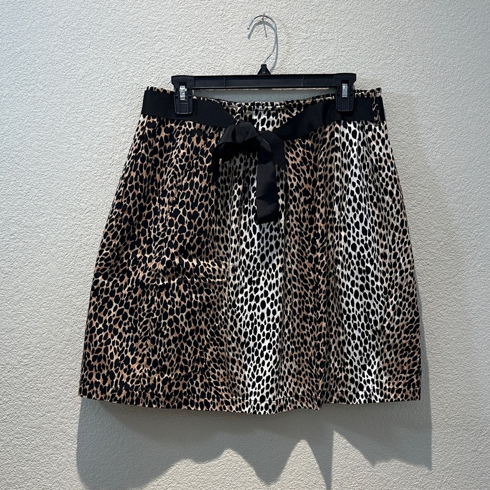 White House/Black Market Leopard Print A-Line Skirt with Black Waist Tie Size 10